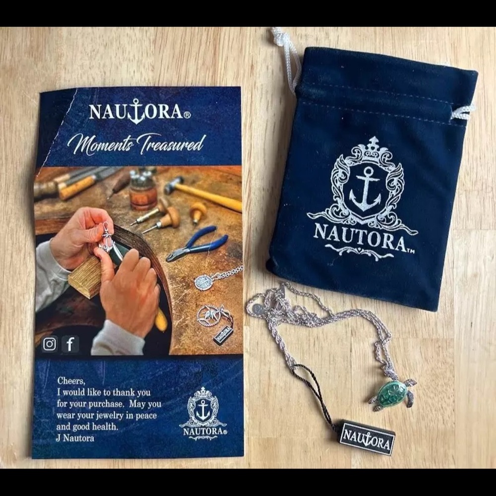 NAUTORA‎ Green Sea Turtle Necklace Crafted in Sterling Silver 18 inch Chain - Picture 5 of 6